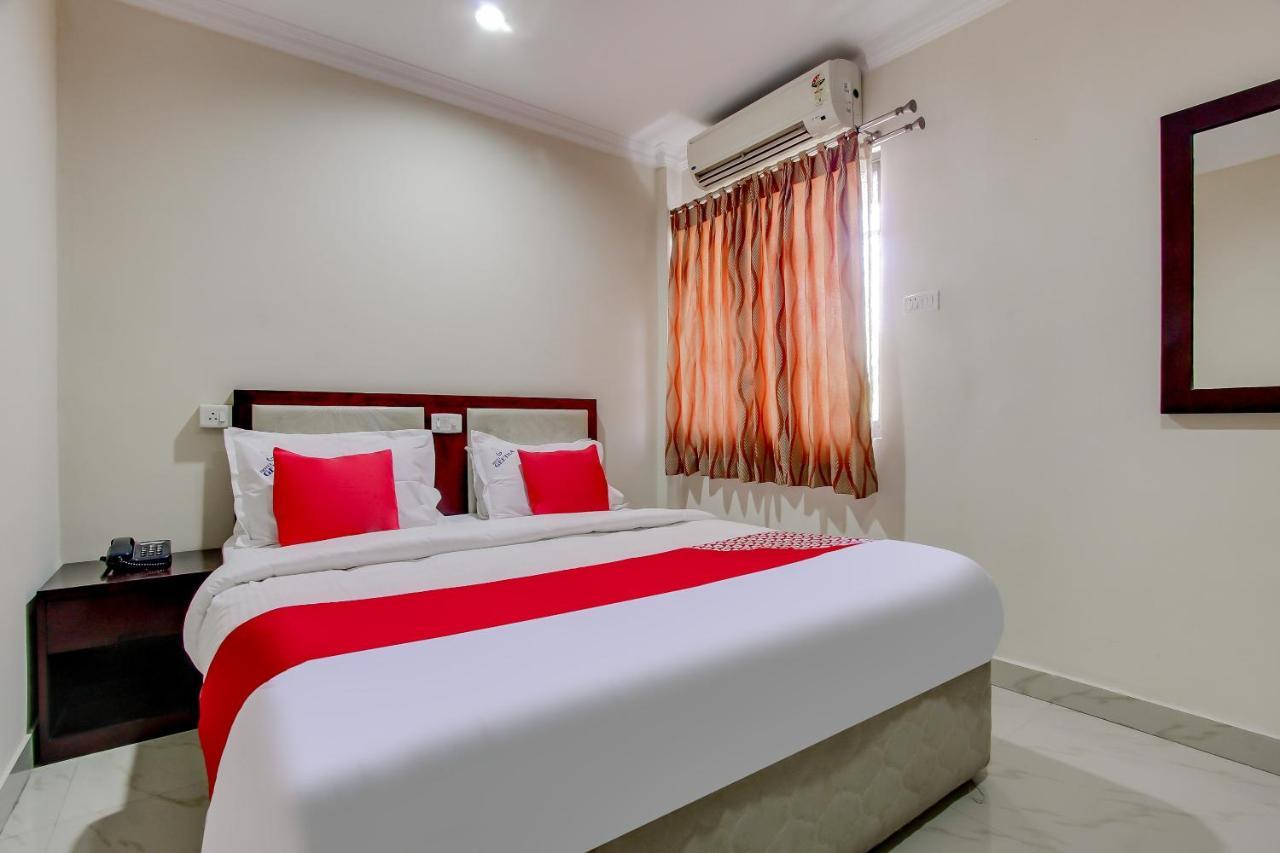 Hotel Geetha International 杜蒂戈林 外观 照片