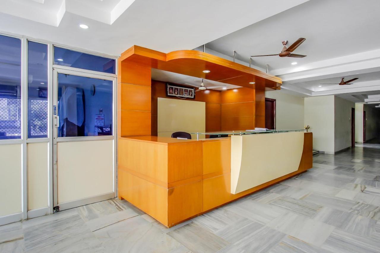 Hotel Geetha International 杜蒂戈林 外观 照片